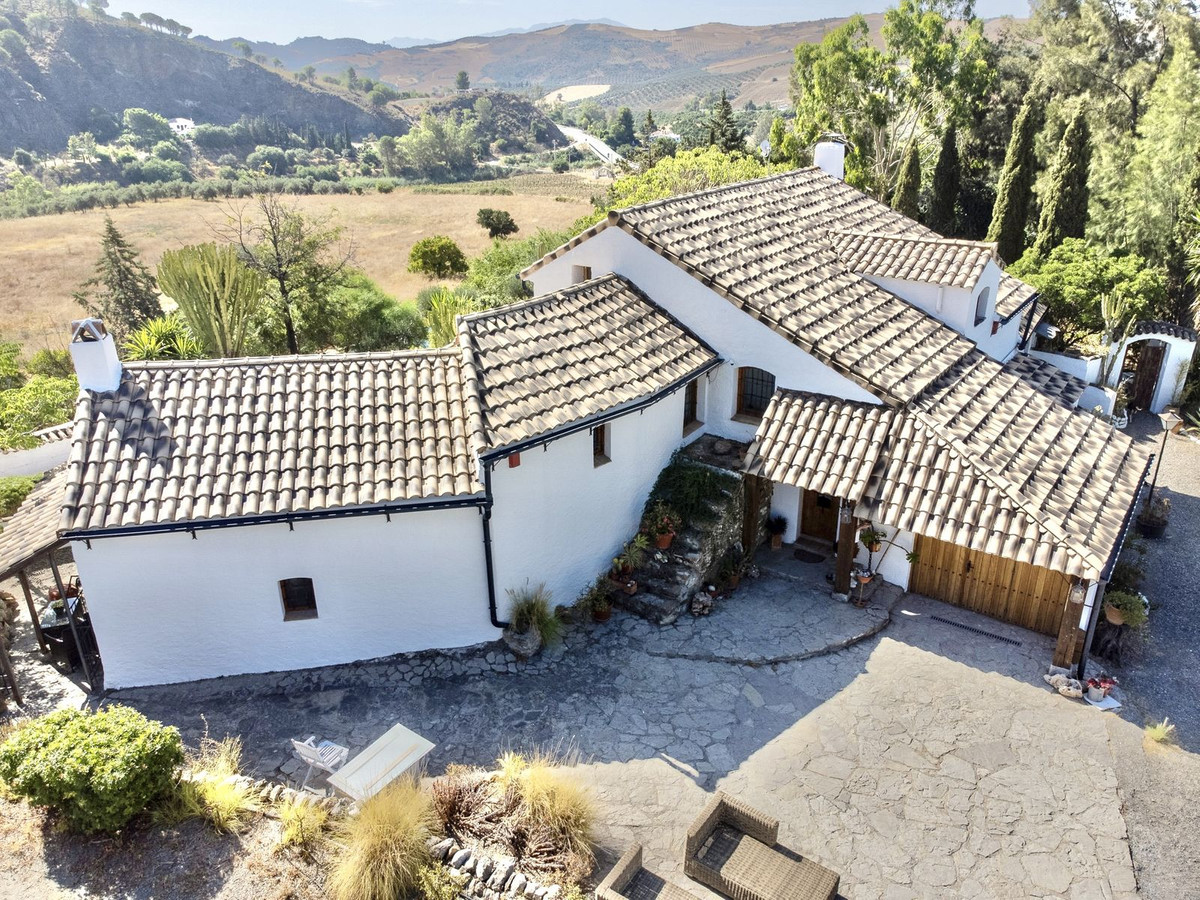 Te koop Finca - Cortijo Costa Del Sol Casarabonela € 799.950,-