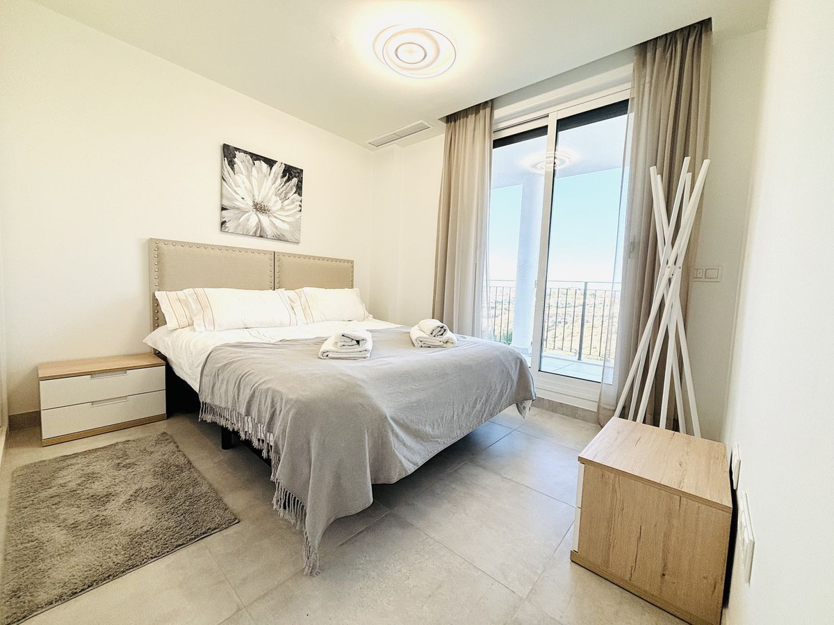 Te koop Middle Floor Apartment Costa Del Sol La Cala De Mijas € 729.000,-