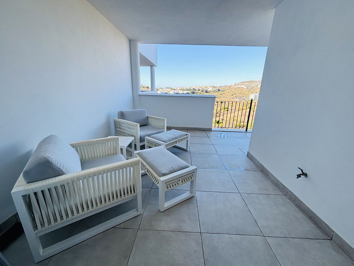 Te koop Middle Floor Apartment Costa Del Sol La Cala De Mijas € 729.000,-