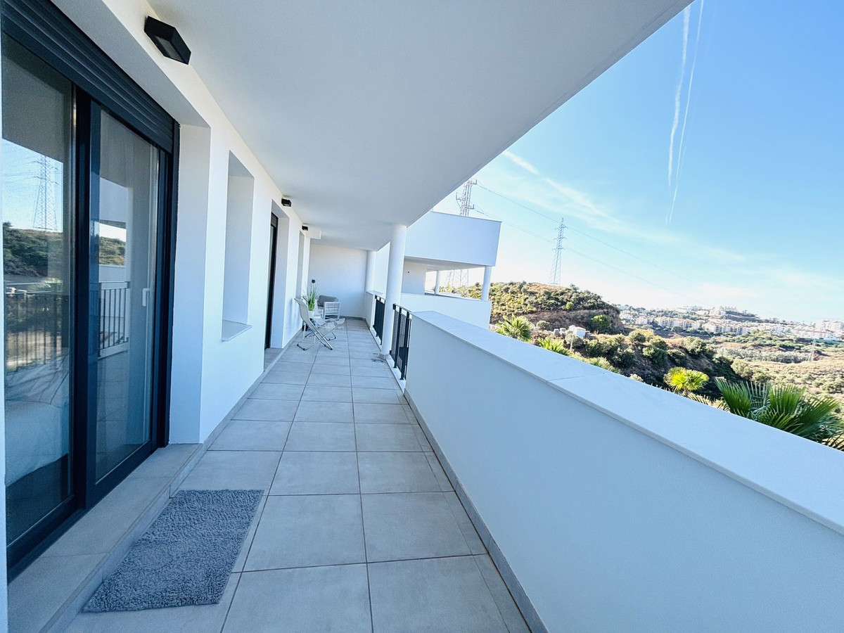 Te koop Middle Floor Apartment Costa Del Sol La Cala De Mijas € 729.000,-