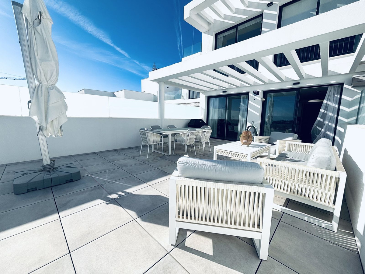 Te koop Middle Floor Apartment Costa Del Sol La Cala De Mijas € 729.000,-