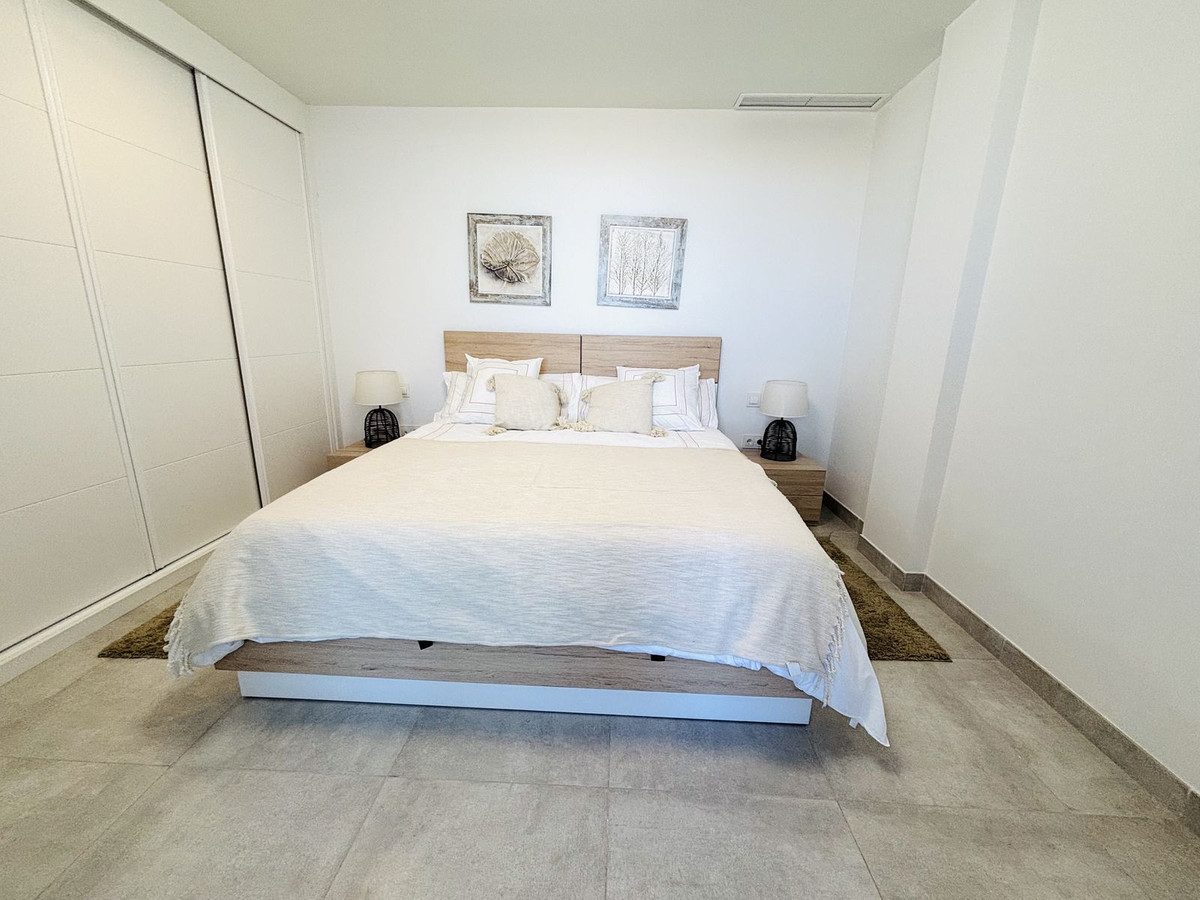 Te koop Middle Floor Apartment Costa Del Sol La Cala De Mijas € 729.000,-