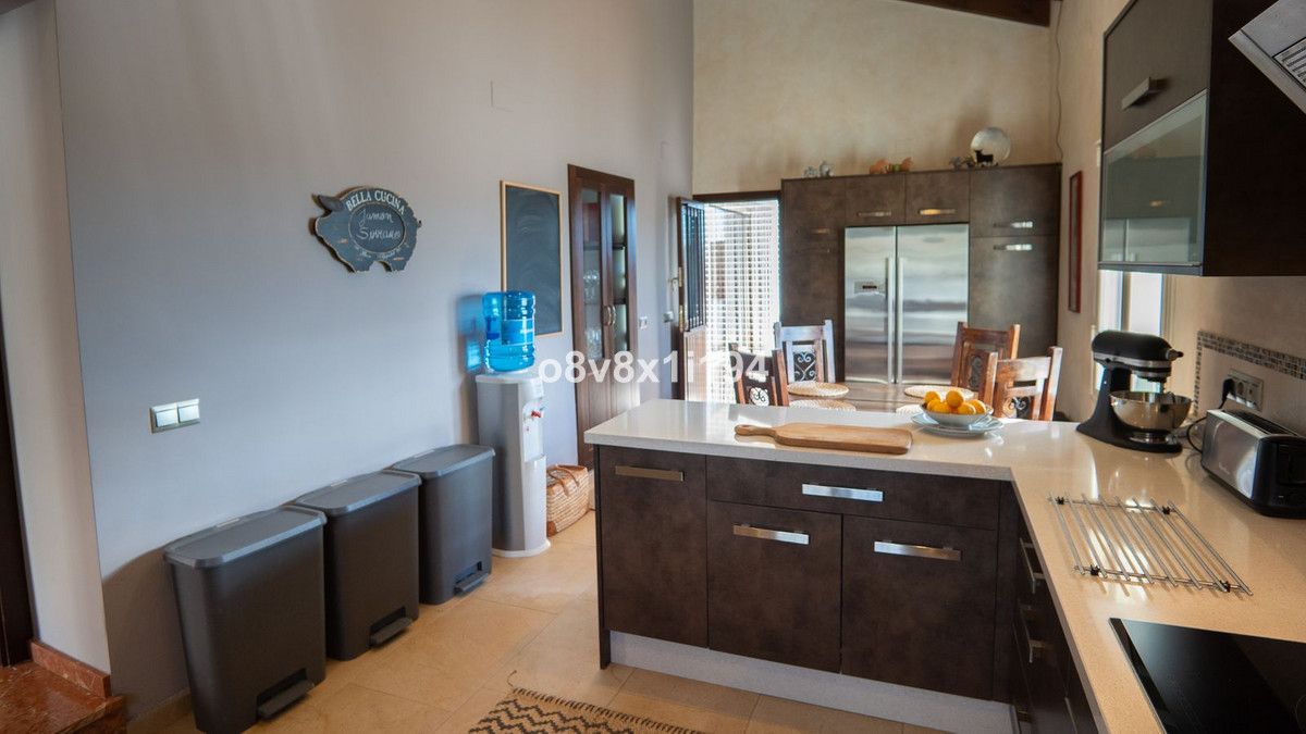 Te koop Finca - Cortijo Costa Del Sol Cártama € 650.000,-