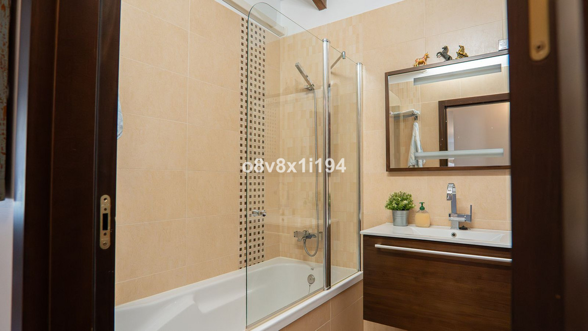 Te koop Finca - Cortijo Costa Del Sol Cártama € 650.000,-