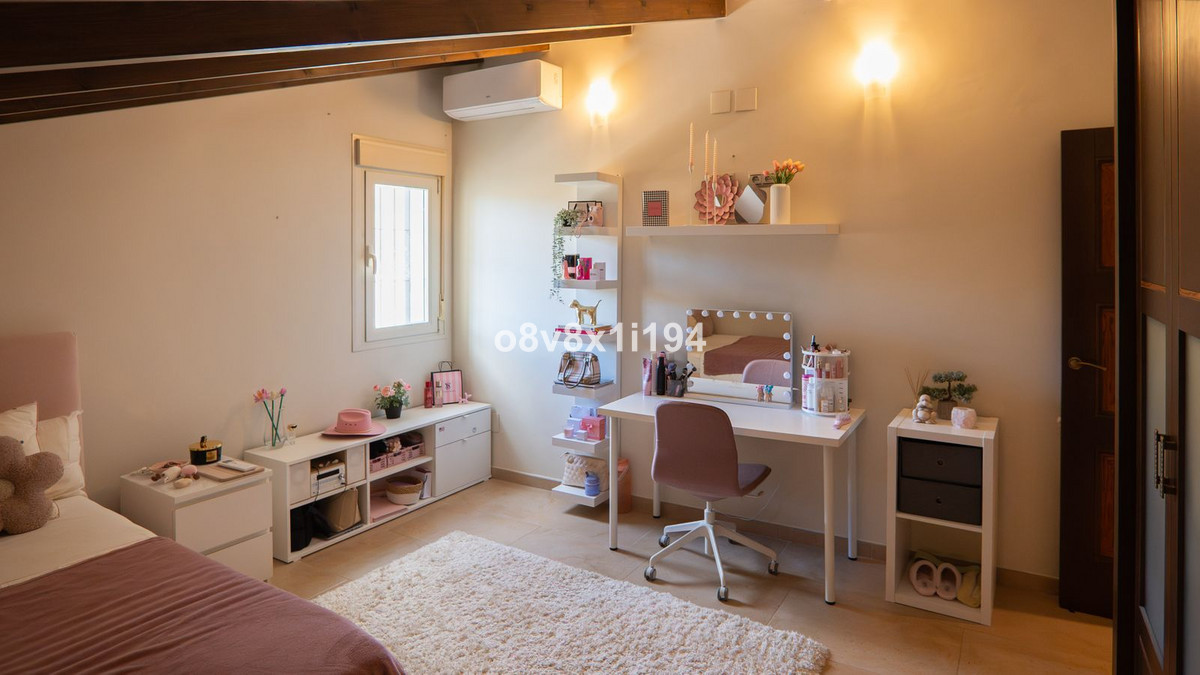 Te koop Finca - Cortijo Costa Del Sol Cártama € 650.000,-