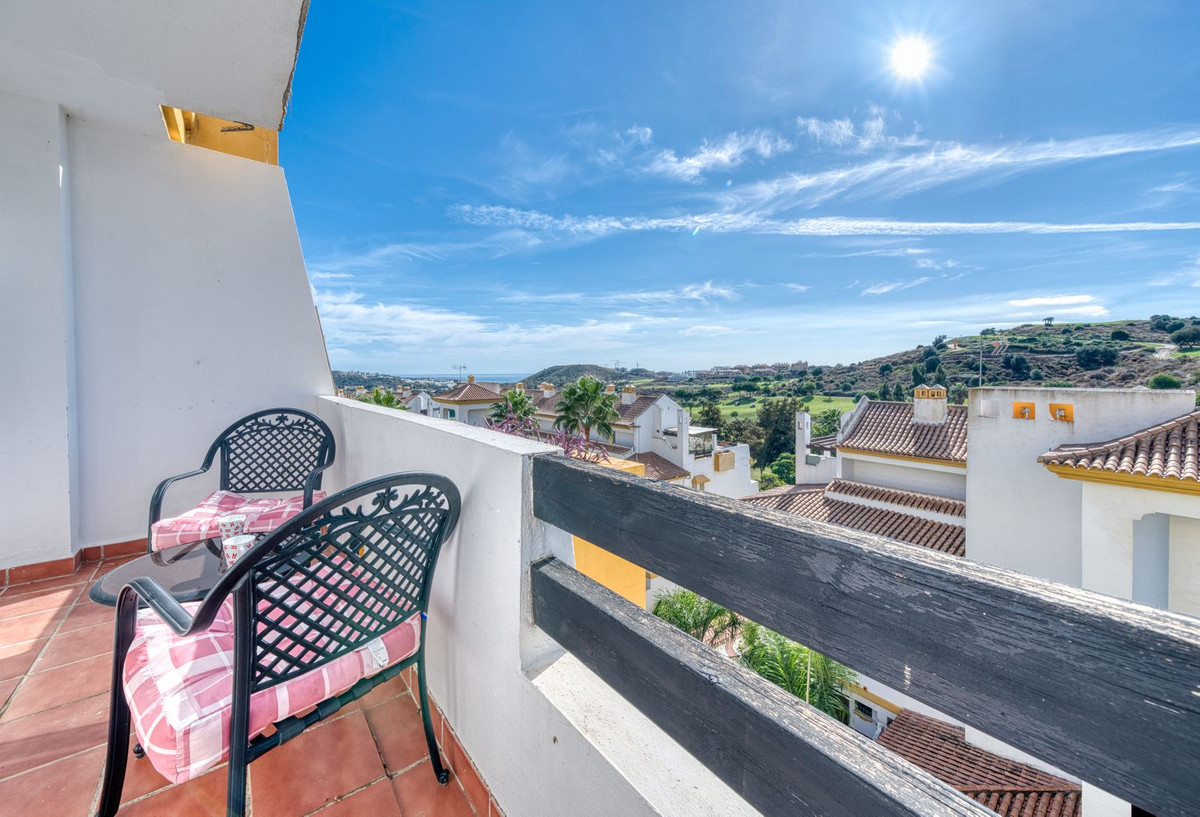 Te koop Middle Floor Apartment Costa Del Sol Calanova Golf € 280.000,-