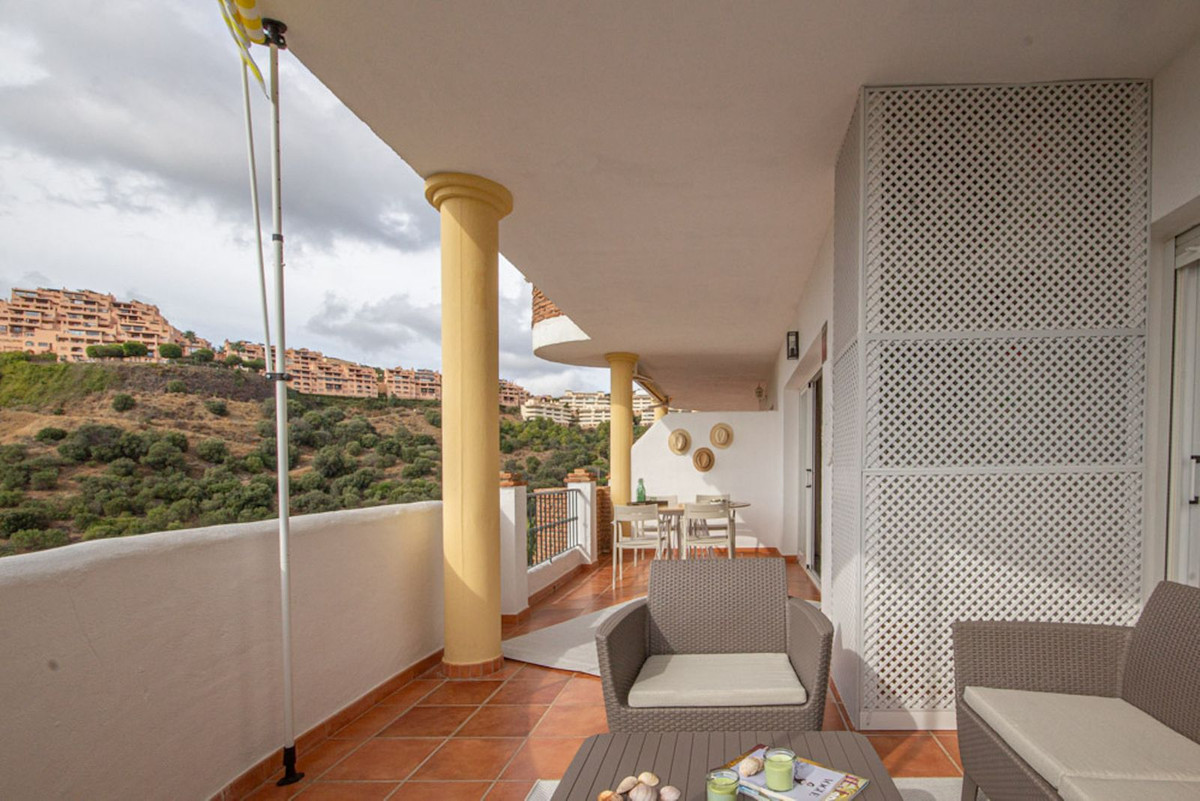 Te koop Middle Floor Apartment Costa Del Sol Calahonda € 499.000,-