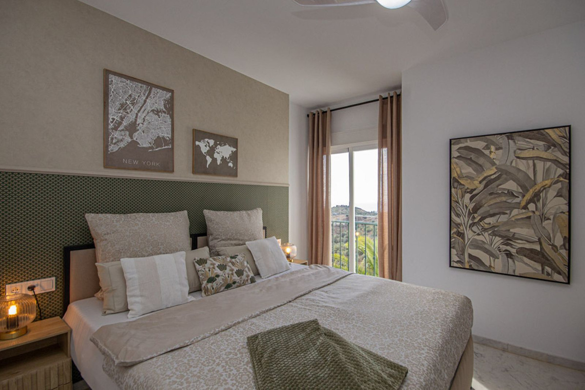 Te koop Middle Floor Apartment Costa Del Sol Calahonda € 499.000,-