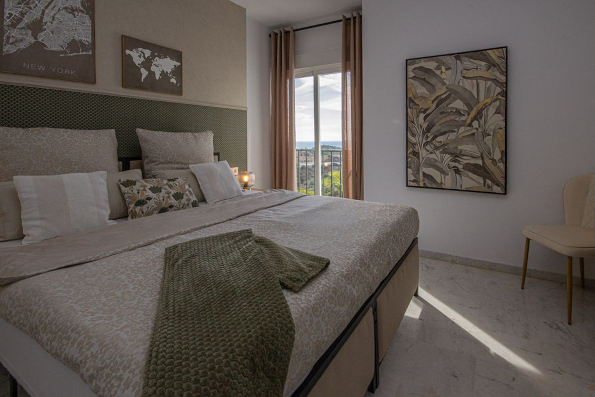 Te koop Middle Floor Apartment Costa Del Sol Calahonda € 499.000,-