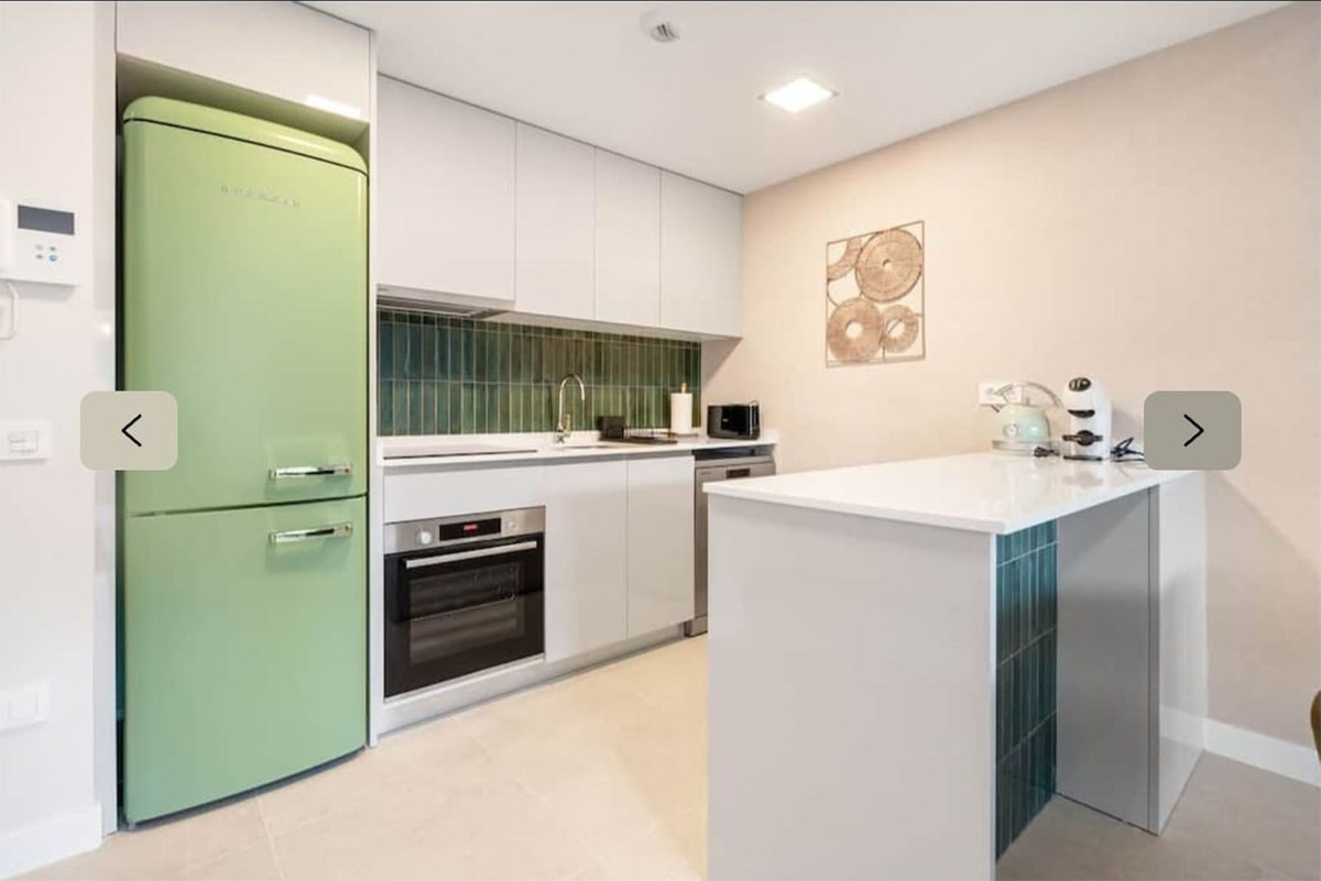 Te koop Middle Floor Apartment Costa Del Sol Mijas Costa € 425.000,-