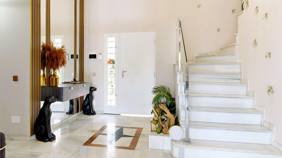 Te koop Vrijstaande Villa Costa Del Sol Guadalmina Alta € 2.650.000,-