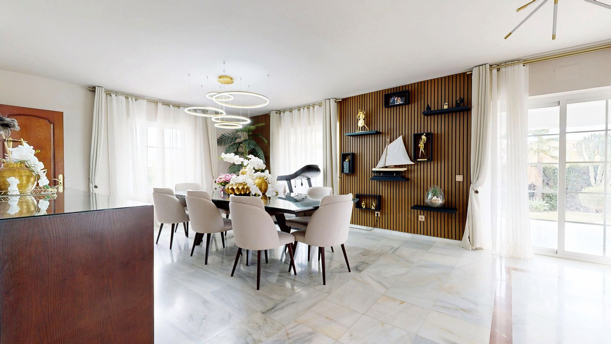 Te koop Vrijstaande Villa Costa Del Sol Guadalmina Alta € 2.650.000,-