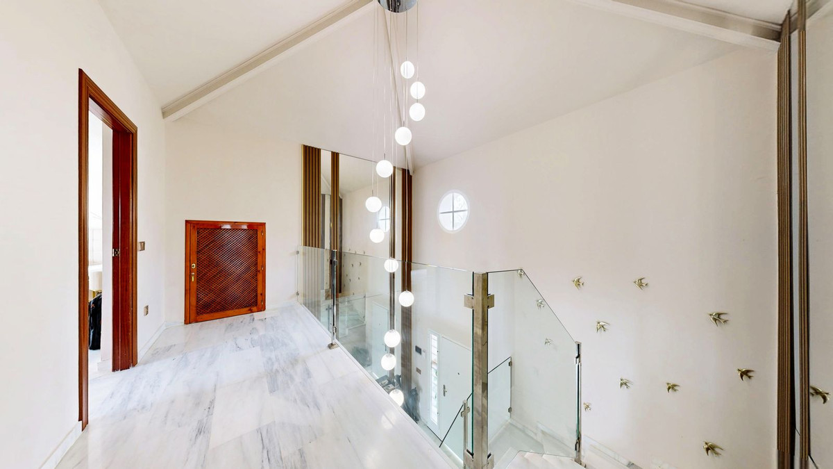 Te koop Vrijstaande Villa Costa Del Sol Guadalmina Alta € 2.650.000,-