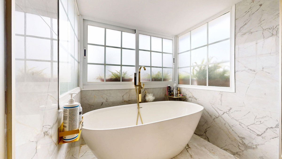 Te koop Vrijstaande Villa Costa Del Sol Guadalmina Alta € 2.650.000,-