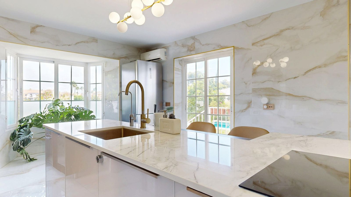 Te koop Vrijstaande Villa Costa Del Sol Guadalmina Alta € 2.650.000,-