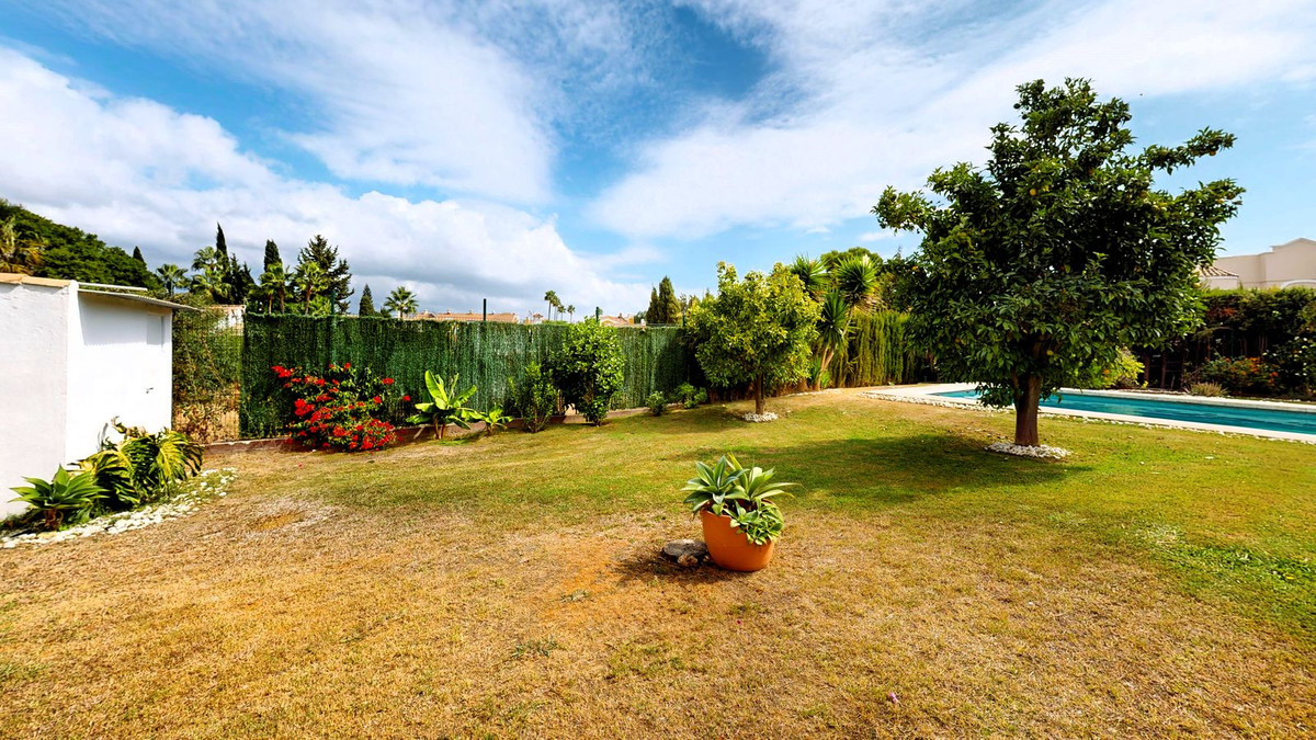 Te koop Vrijstaande Villa Costa Del Sol Guadalmina Alta € 2.650.000,-