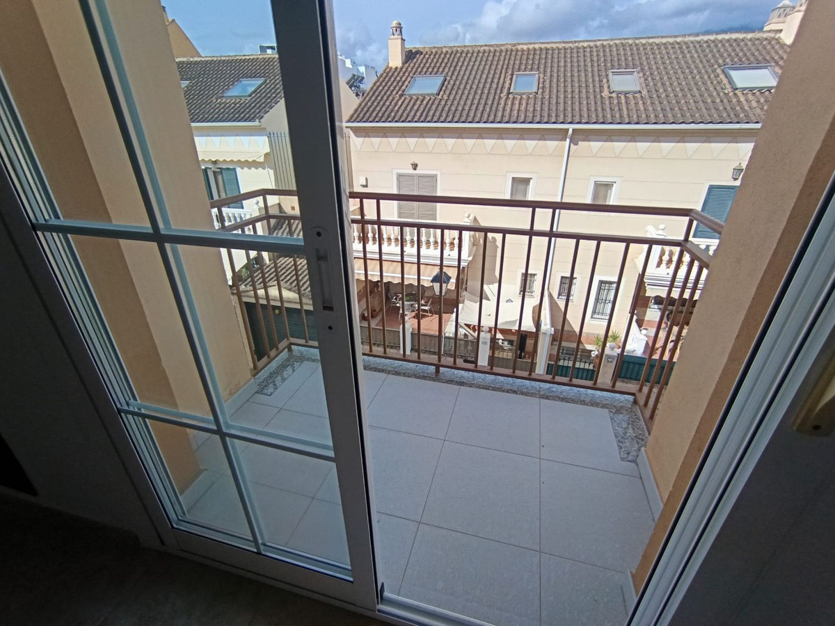 Te koop Middle Floor Apartment Costa Del Sol Los Boliches € 339.000,-