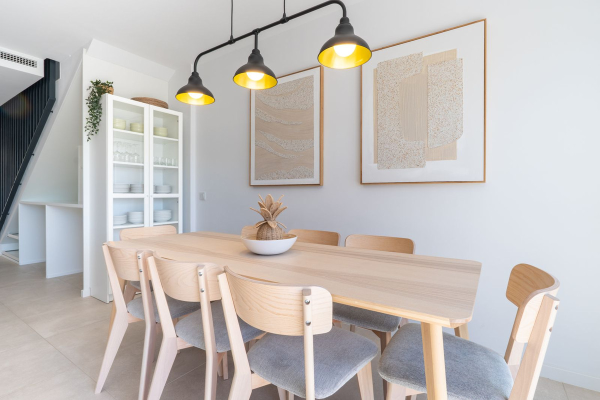 Te koop Herenhuis Costa Del Sol La Cala De Mijas € 899.000,-