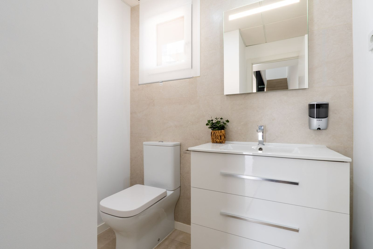 Te koop Herenhuis Costa Del Sol La Cala De Mijas € 899.000,-