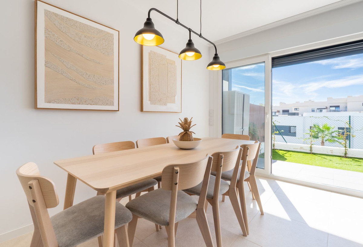 Te koop Herenhuis Costa Del Sol La Cala De Mijas € 899.000,-