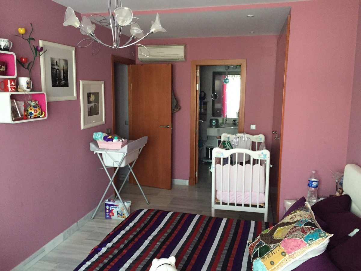 Te koop Middle Floor Apartment Costa Del Sol Benahavís € 370.000,-