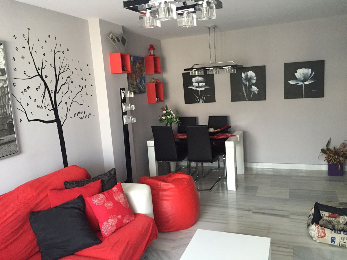 Te koop Middle Floor Apartment Costa Del Sol Benahavís € 370.000,-