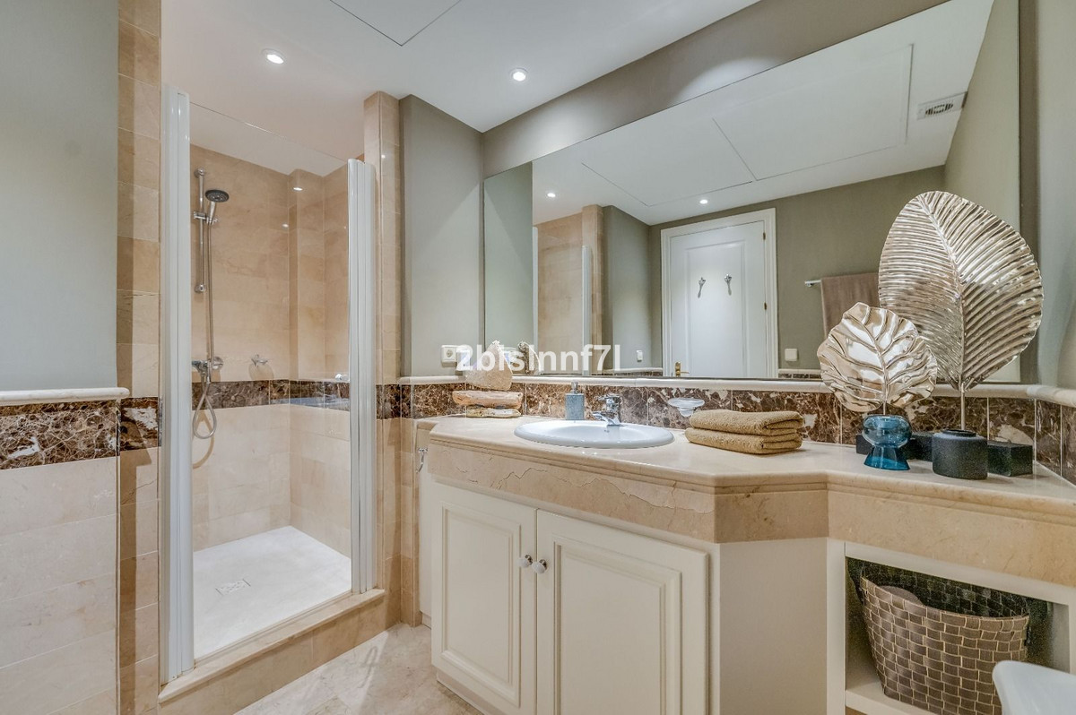 Te koop Gelijkvloers appartement Costa Del Sol Elviria € 585.000,-