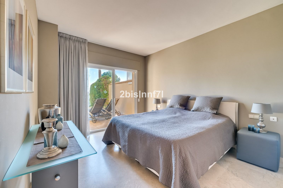 Te koop Gelijkvloers appartement Costa Del Sol Elviria € 585.000,-