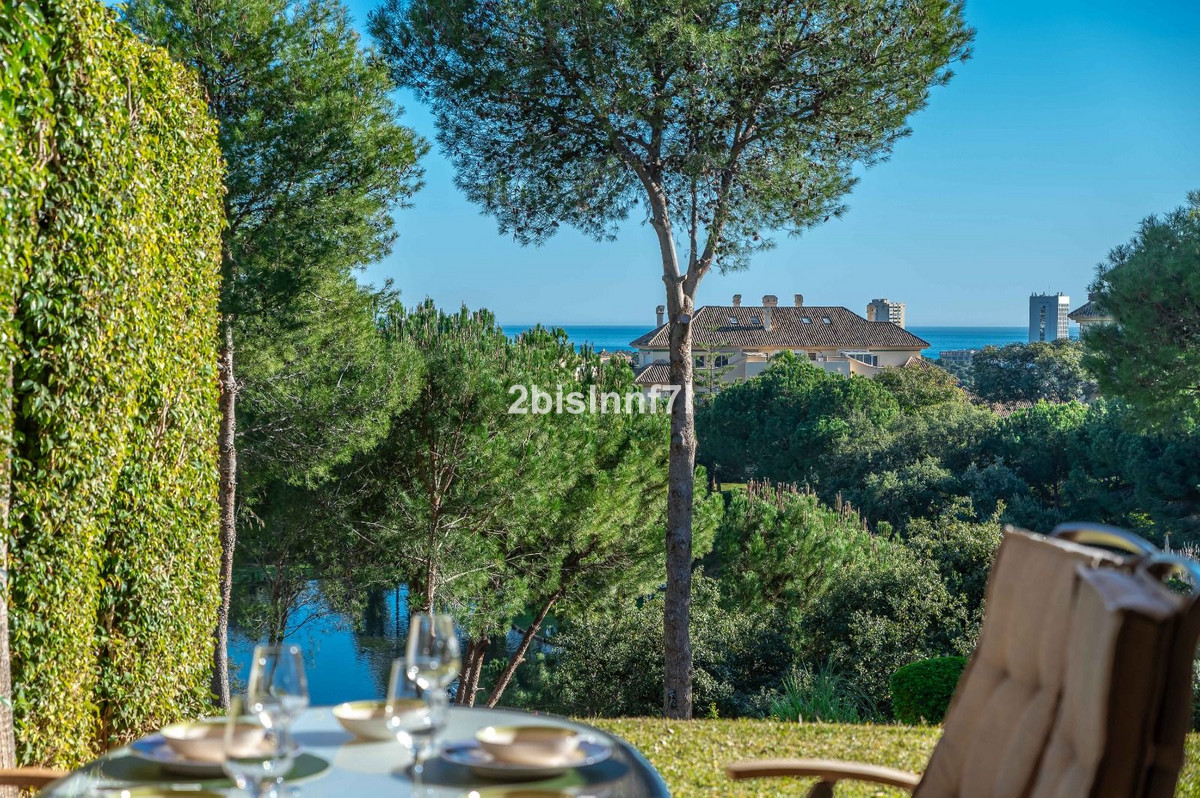 Te koop Gelijkvloers appartement Costa Del Sol Elviria € 585.000,-