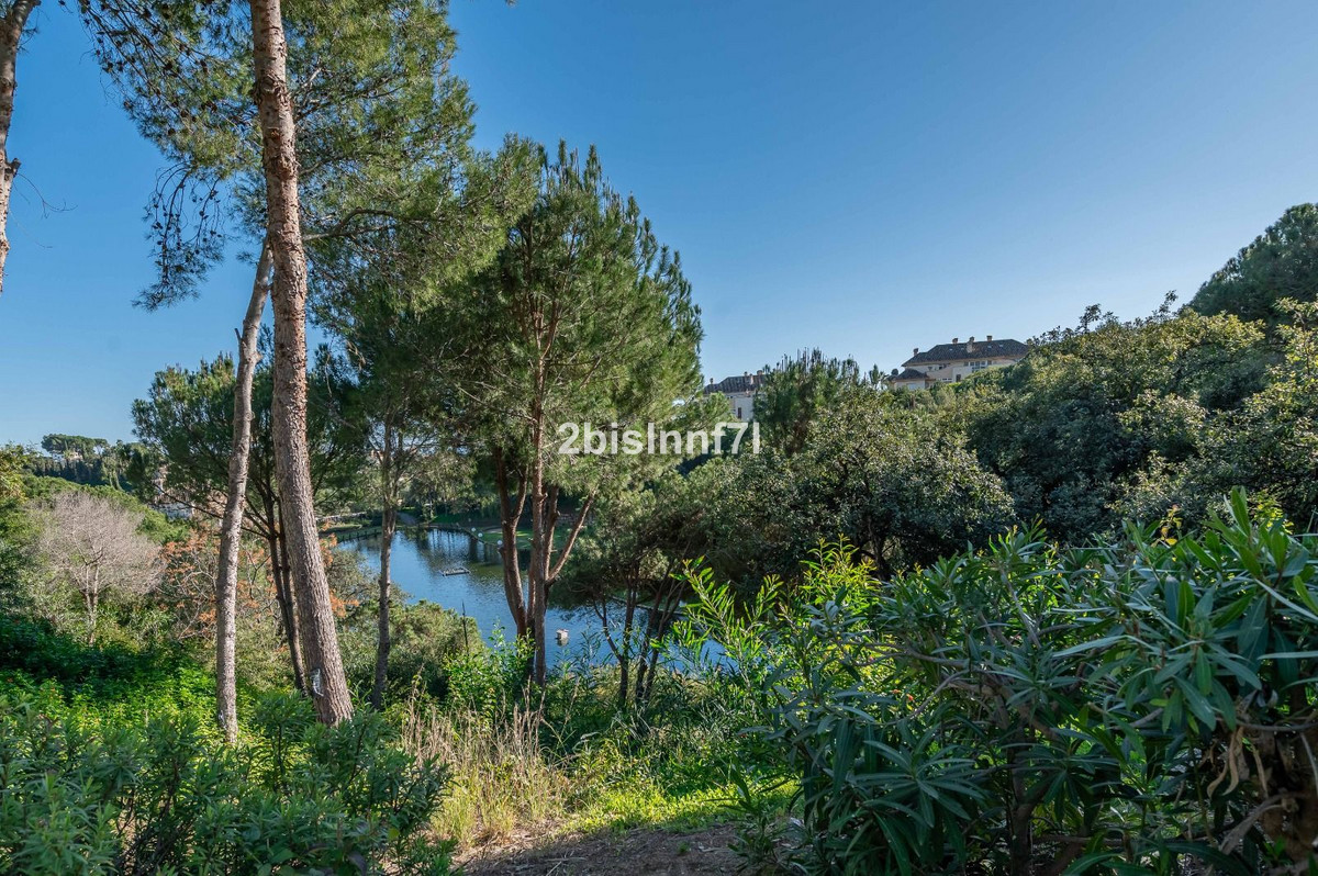 Te koop Gelijkvloers appartement Costa Del Sol Elviria € 585.000,-