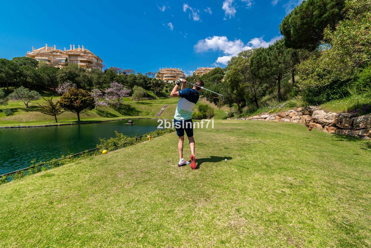 Te koop Gelijkvloers appartement Costa Del Sol Elviria € 585.000,-