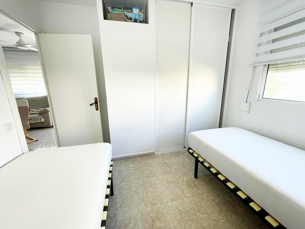 Te koop Middle Floor Apartment Costa Del Sol Benalmadena Costa € 235.000,-