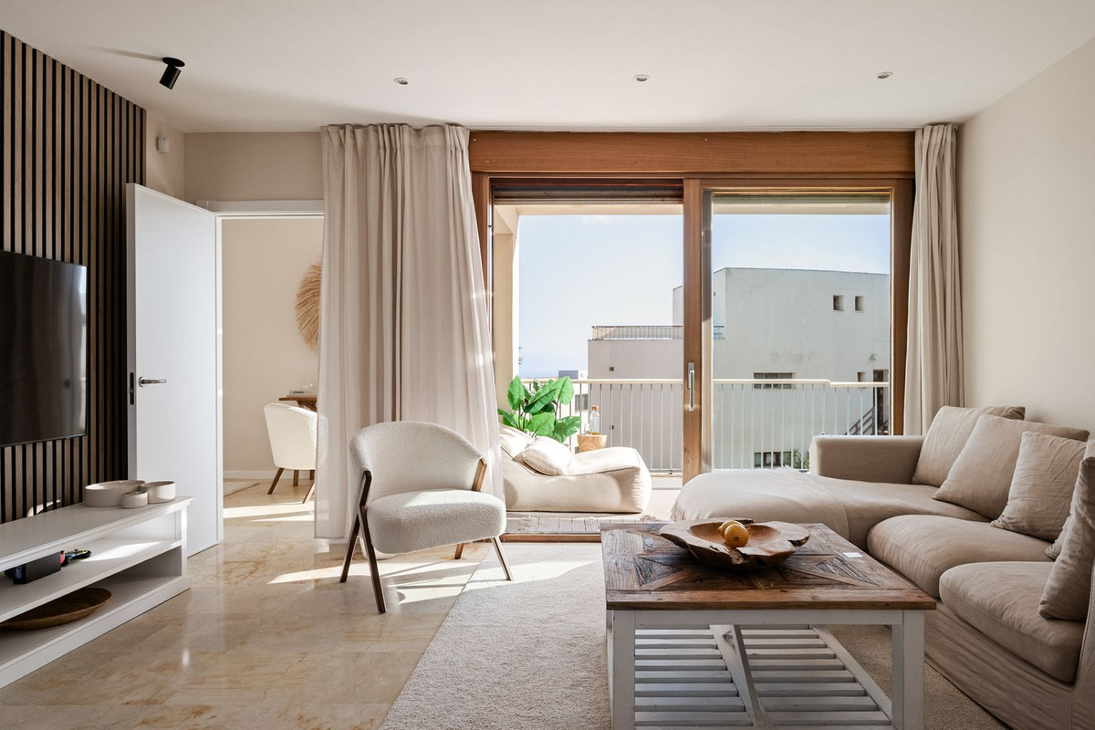 Te koop Middle Floor Apartment Costa Del Sol Altos De Los Monteros € 569.000,-