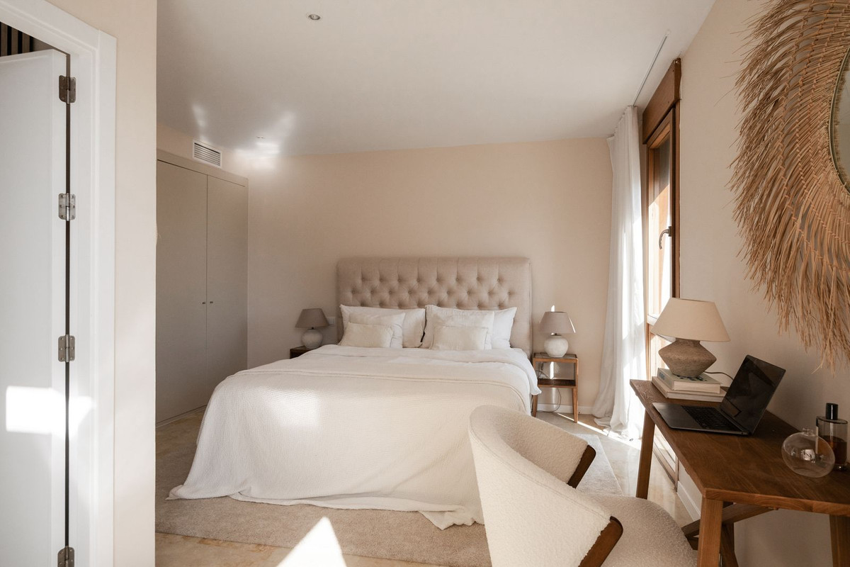 Te koop Middle Floor Apartment Costa Del Sol Altos De Los Monteros € 569.000,-