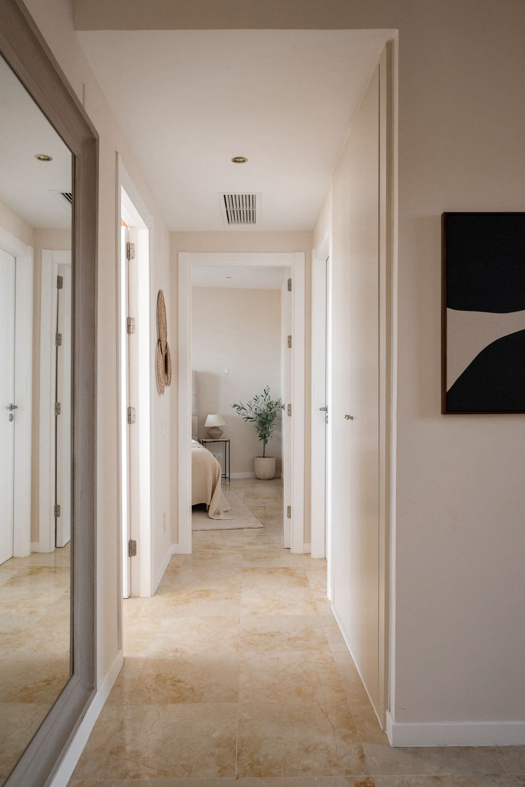 Te koop Middle Floor Apartment Costa Del Sol Altos De Los Monteros € 569.000,-