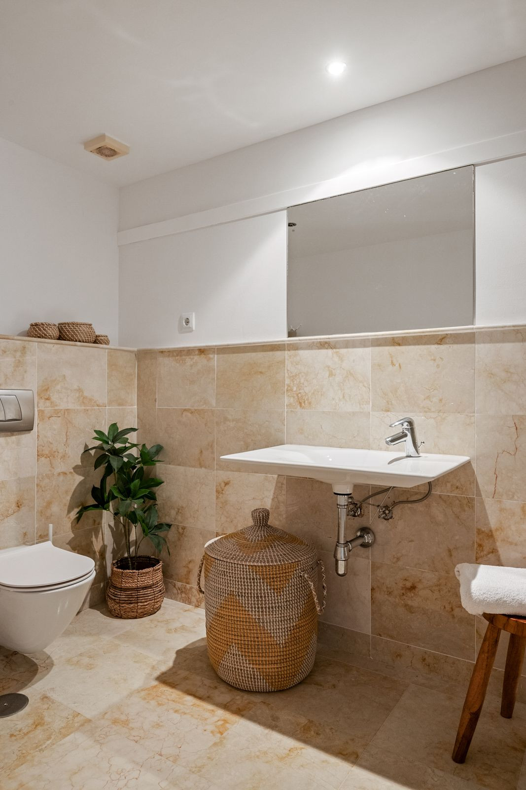 Te koop Middle Floor Apartment Costa Del Sol Altos De Los Monteros € 569.000,-