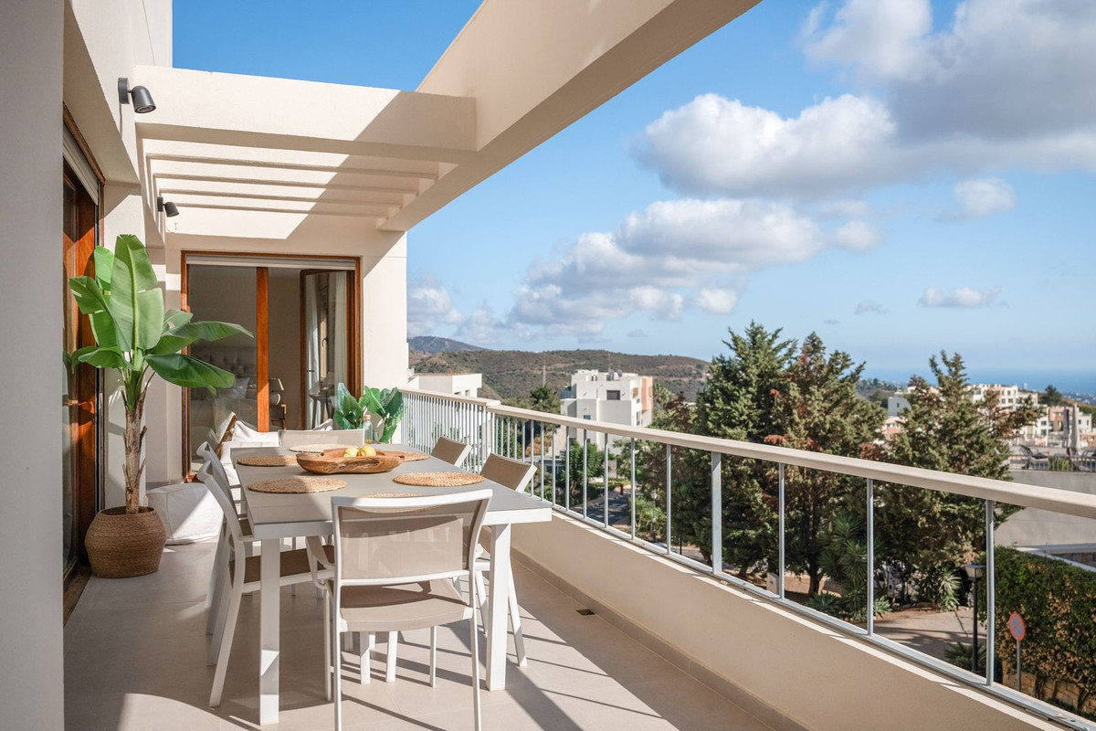 Te koop Middle Floor Apartment Costa Del Sol Altos De Los Monteros € 569.000,-