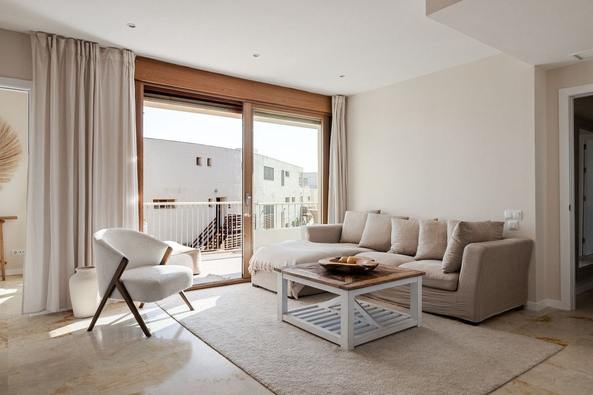 Te koop Middle Floor Apartment Costa Del Sol Altos De Los Monteros € 569.000,-