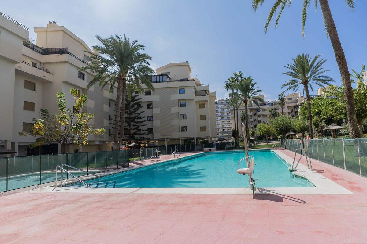 Te koop Middle Floor Apartment Costa Del Sol Torremolinos € 980.000,-