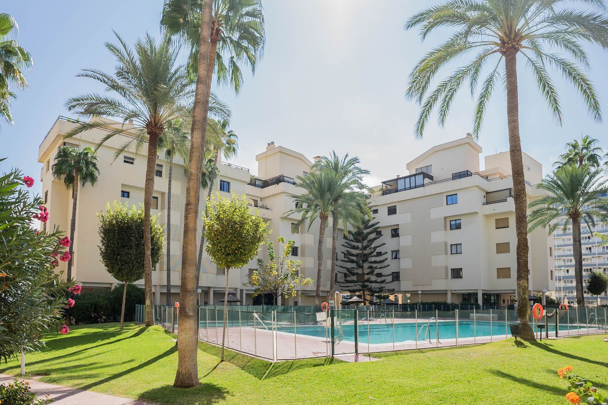 Te koop Middle Floor Apartment Costa Del Sol Torremolinos € 980.000,-