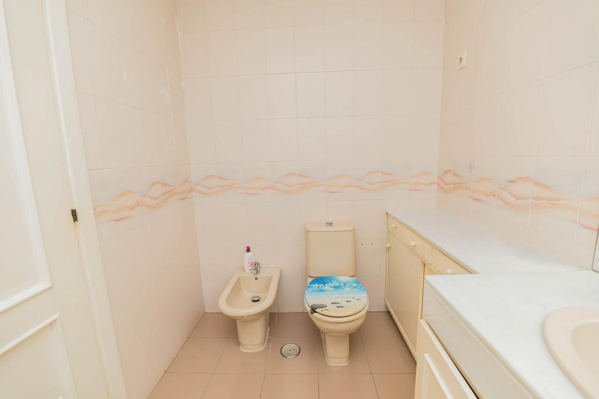 Te koop Middle Floor Apartment Costa Del Sol Torremolinos € 980.000,-