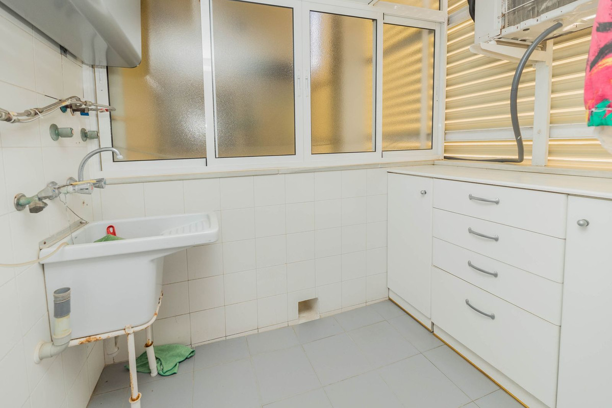 Te koop Middle Floor Apartment Costa Del Sol Torremolinos € 980.000,-