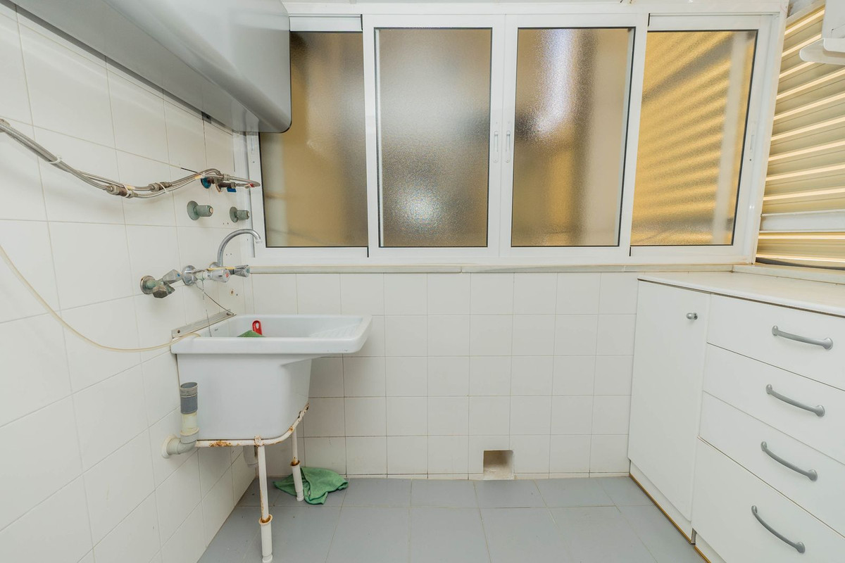 Te koop Middle Floor Apartment Costa Del Sol Torremolinos € 980.000,-