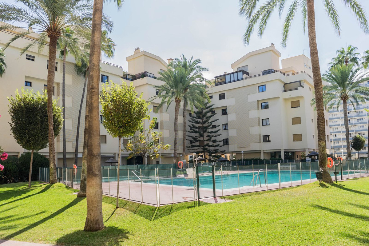 Te koop Middle Floor Apartment Costa Del Sol Torremolinos € 980.000,-