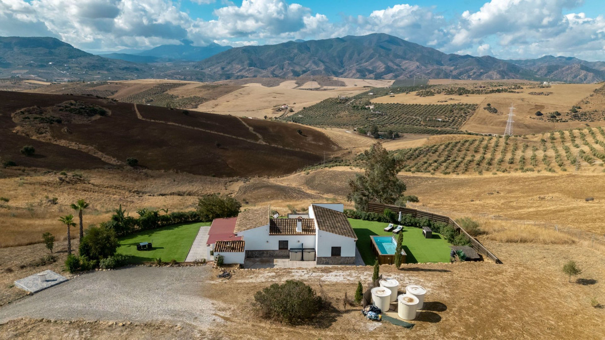 Te koop Vrijstaande Villa Costa Del Sol Alora € 449.000,-