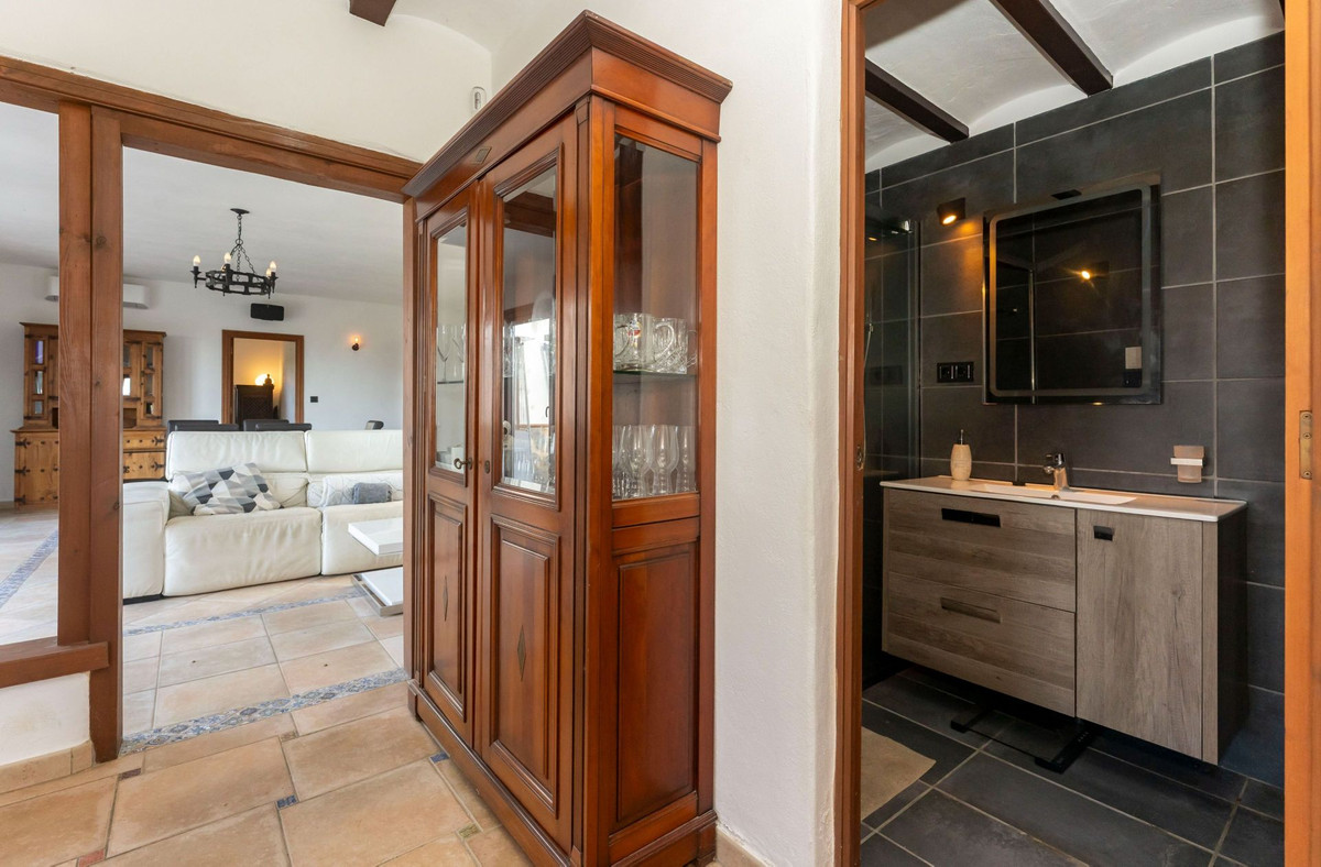 Te koop Vrijstaande Villa Costa Del Sol Alora € 449.000,-