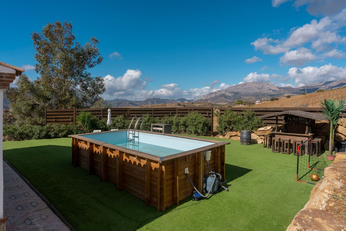 Te koop Vrijstaande Villa Costa Del Sol Alora € 449.000,-