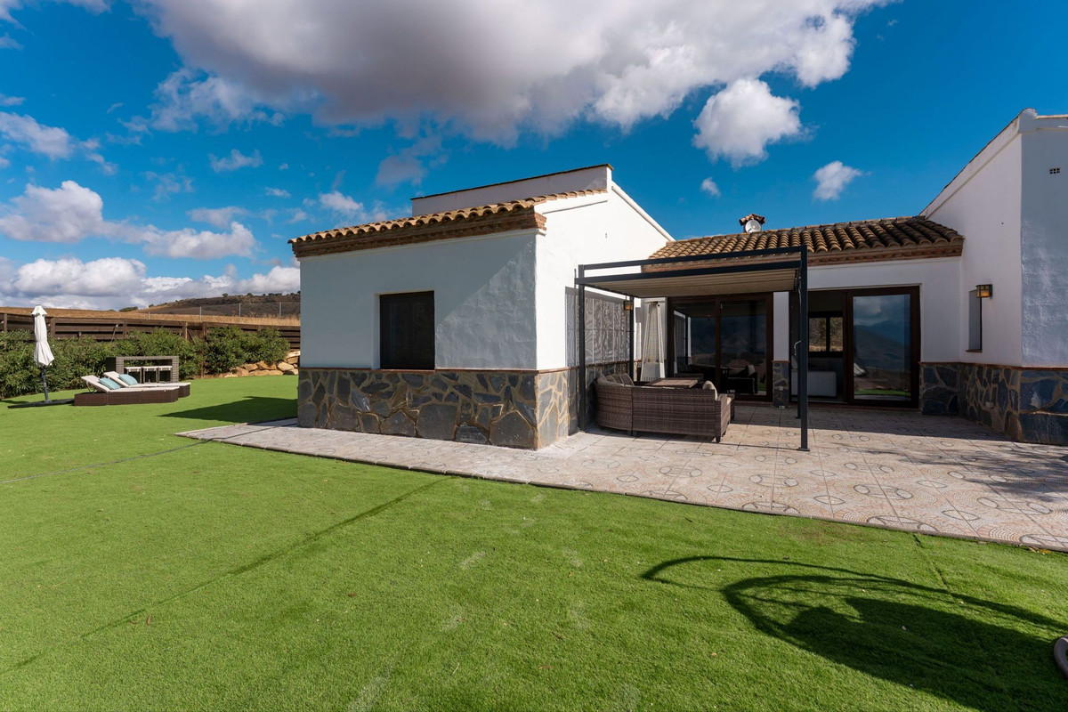 Te koop Vrijstaande Villa Costa Del Sol Alora € 449.000,-