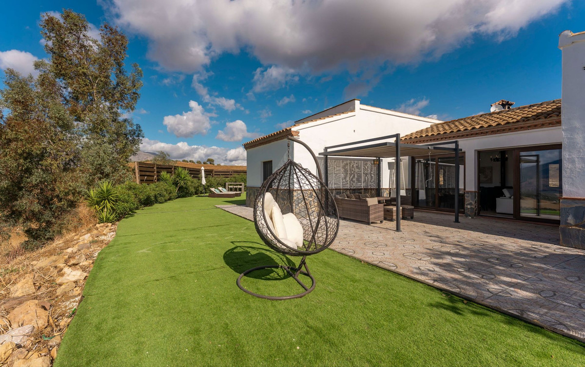 Te koop Vrijstaande Villa Costa Del Sol Alora € 449.000,-