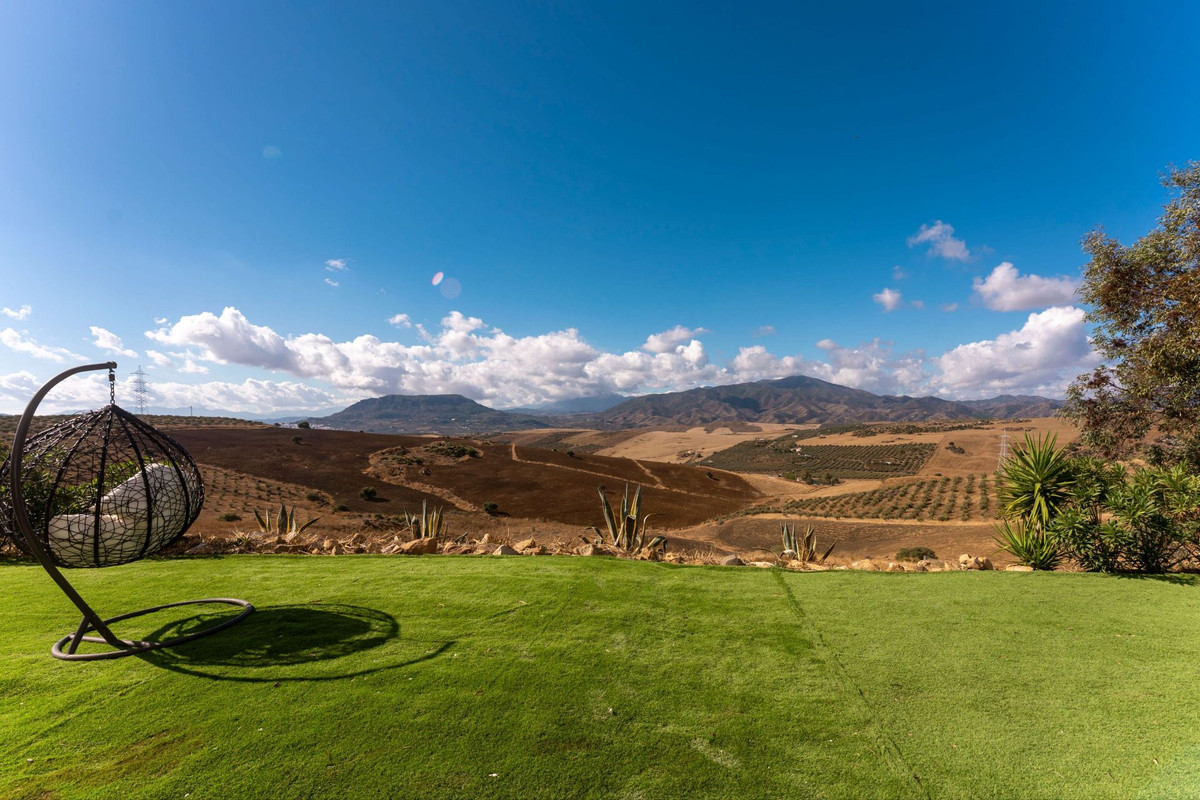 Te koop Vrijstaande Villa Costa Del Sol Alora € 449.000,-